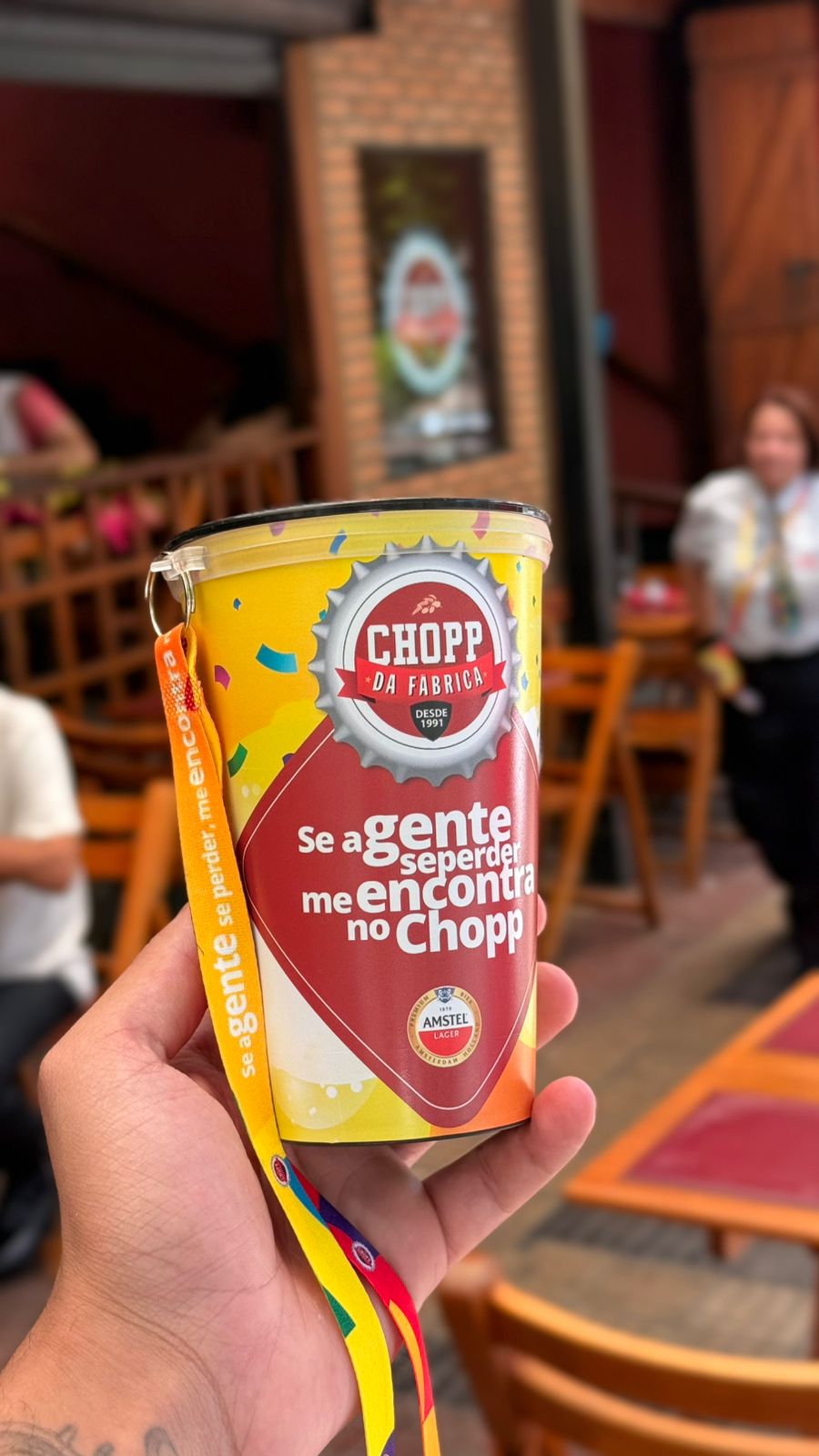 Comprou Amstel 600 ml ganhou Copo + Tirante do Chopp da Fábrica!