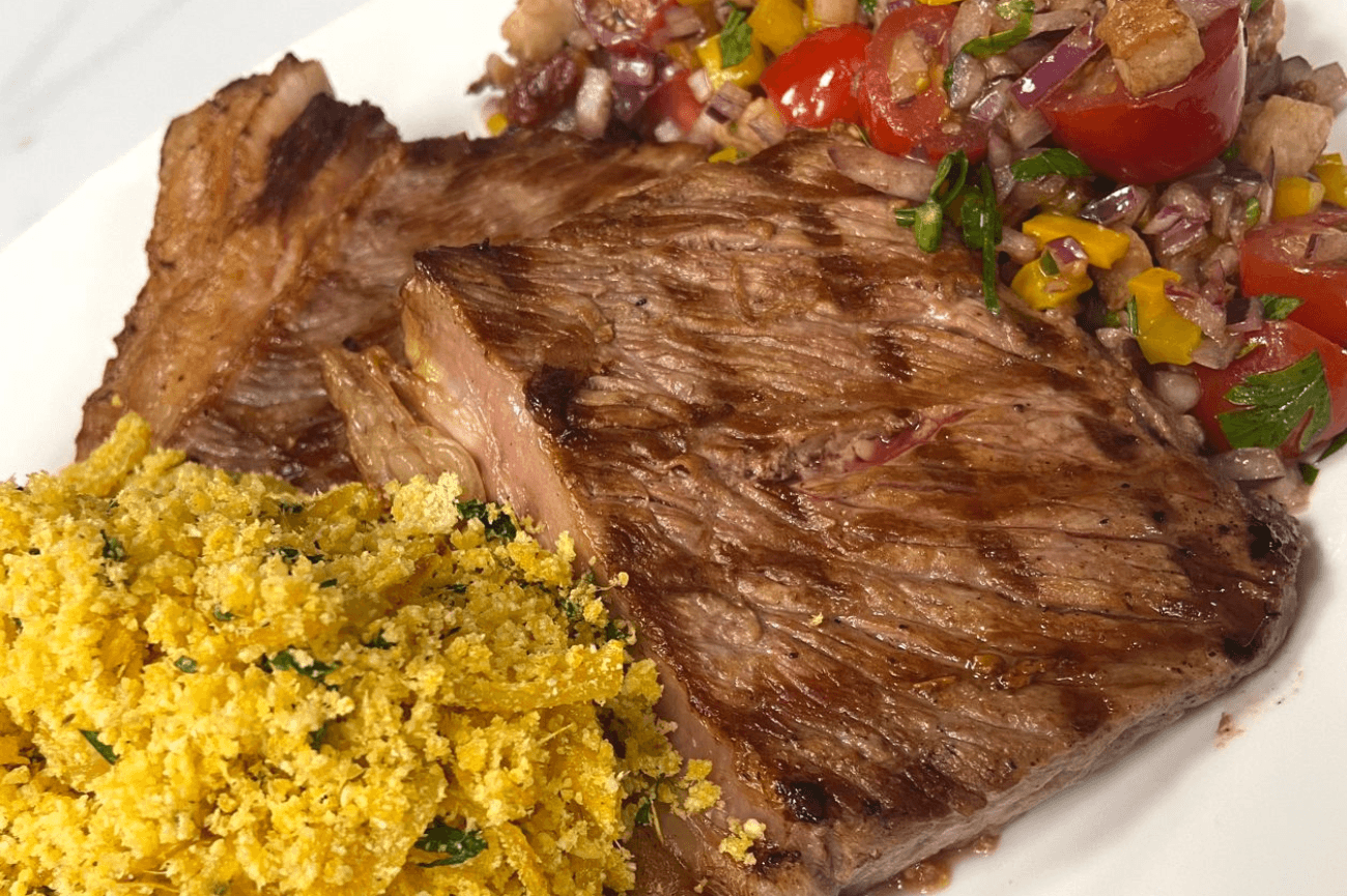 Bife Ancho com guarnições
