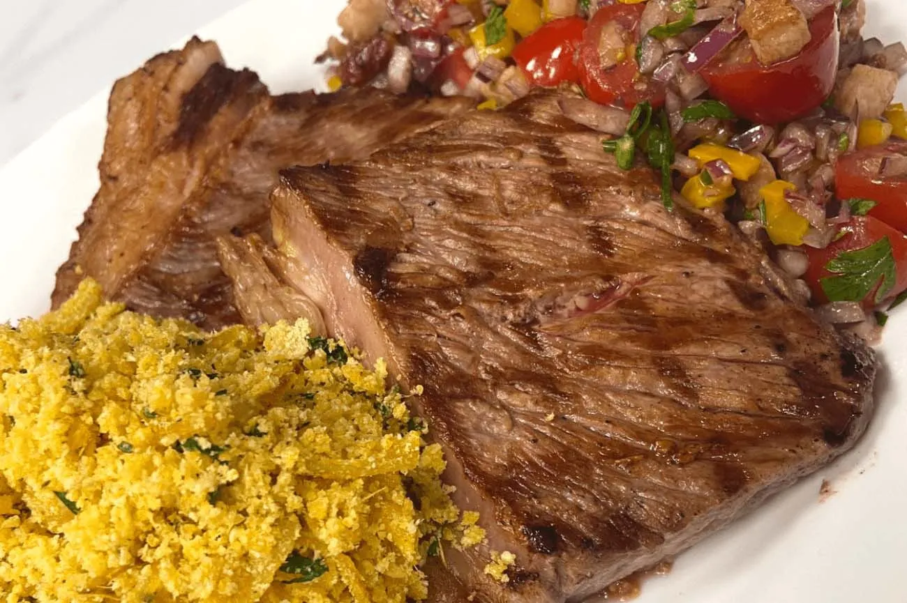 Bife Ancho com guarnições